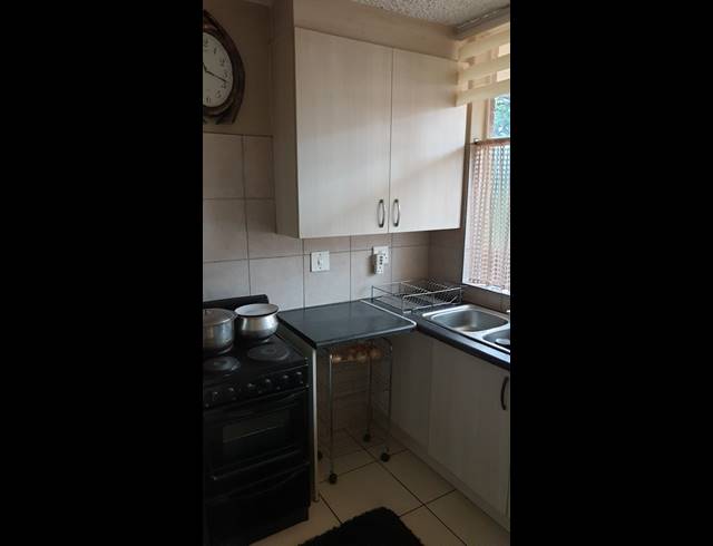 3 bed property to rent in SINOVILLE